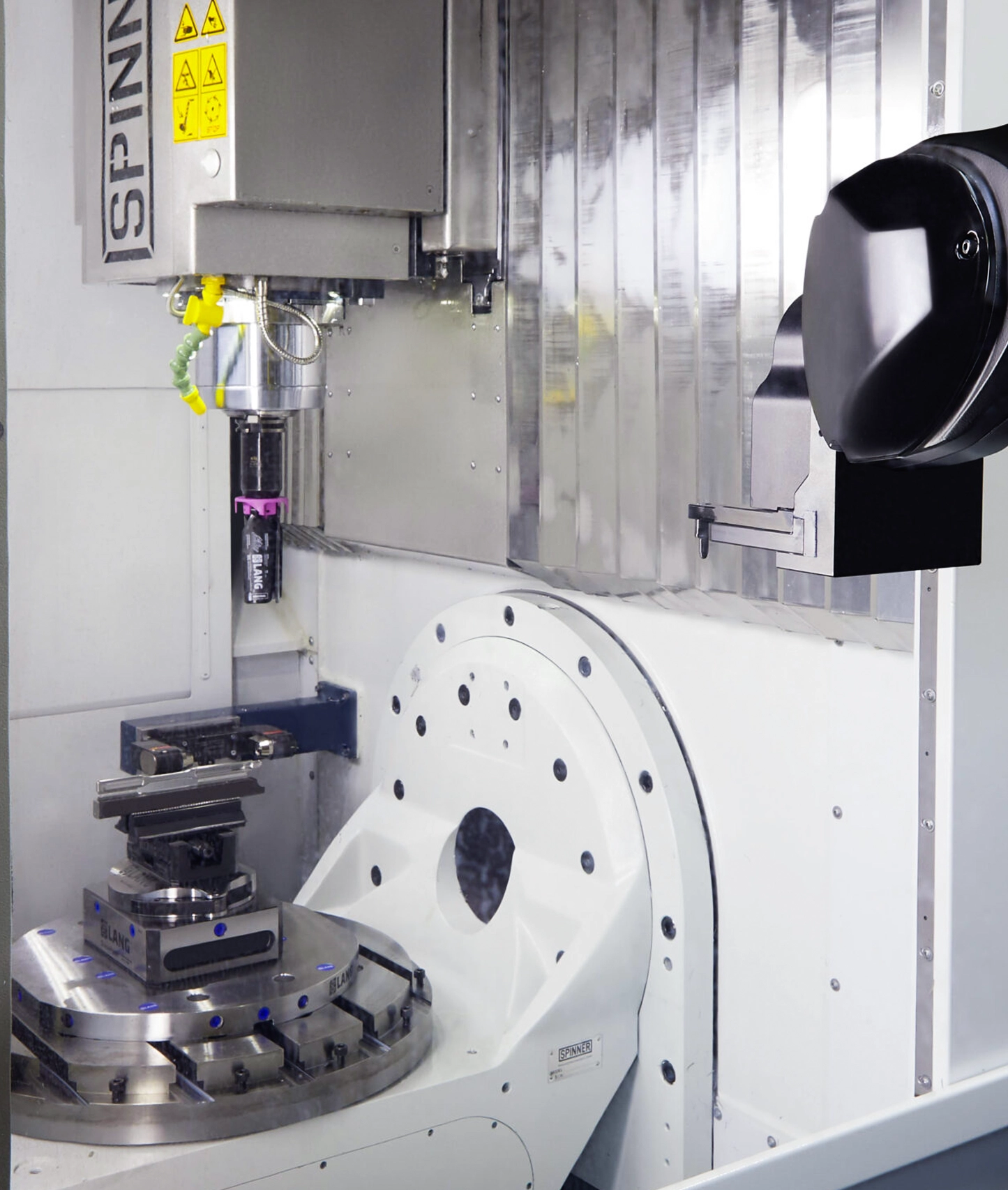 Erchinger assembly 3 — hand assembly in Tuttlingen