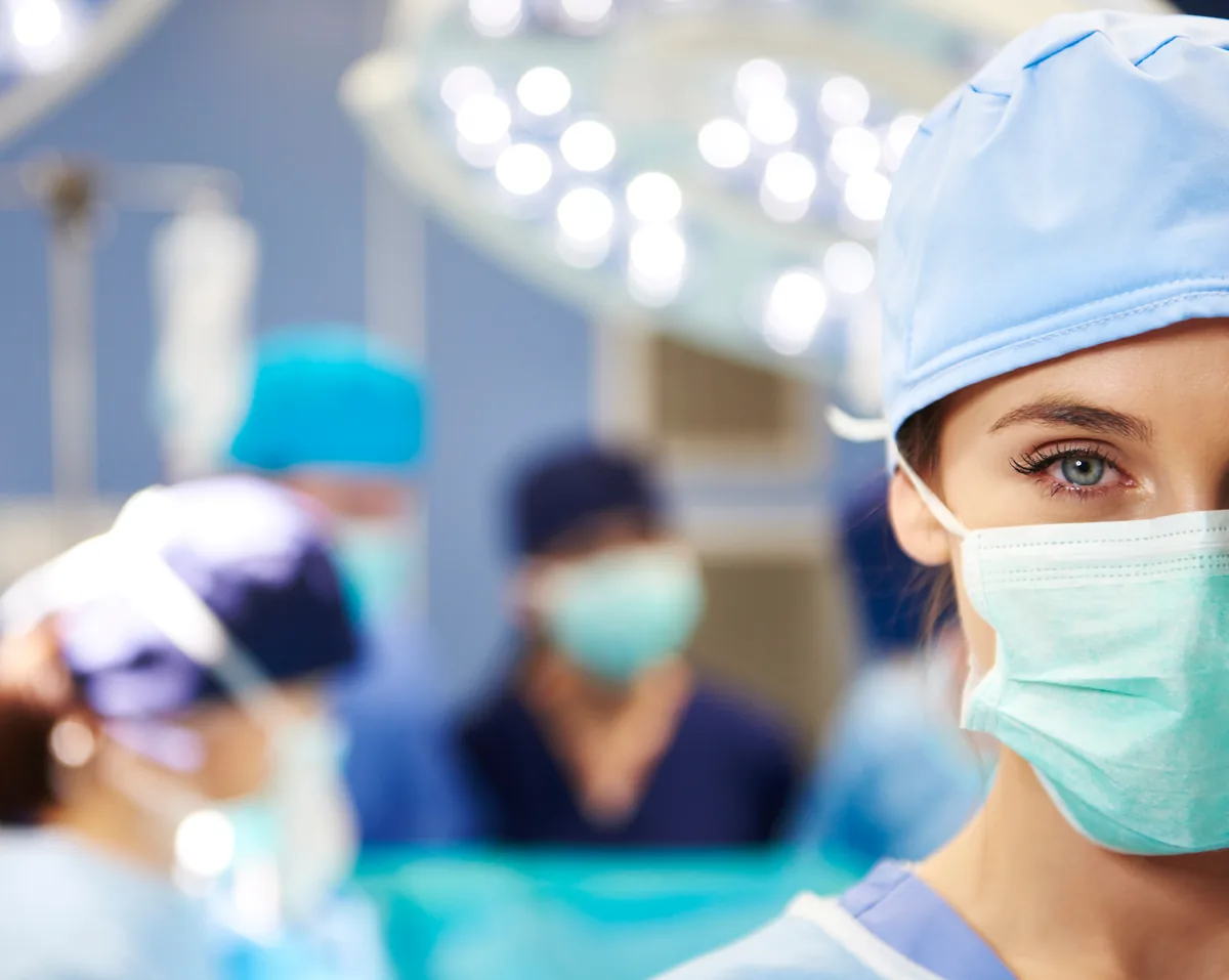 A surgical team in theatre — where instruments made in Tuttlingen are put to use